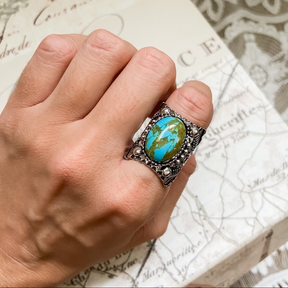 Stone Fashion Ring